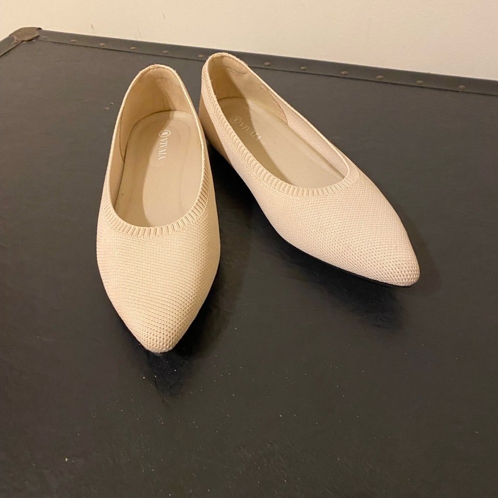 Elegant Viviana Beige/Cream Knit Pointed Toe Slip- on Comfy Cozy Flats for Women - Picture 2 of 13